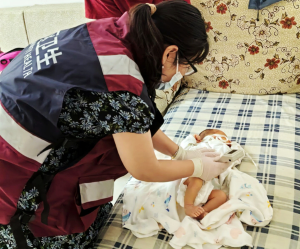 苍溪县陵江社区卫生服务中心：产后访视，零距离把爱送到家