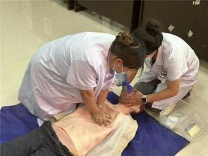 三台县新鲁镇云同卫生院开展“心肺复苏操作”比赛及急诊急救演练