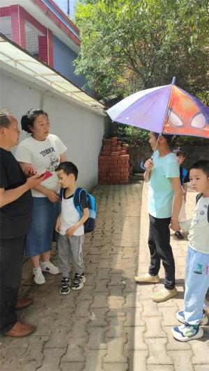 南江县公山镇小学开展2024年秋季开学家访活动