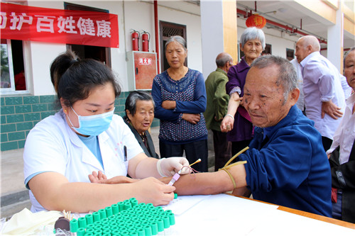 呵护老人健康