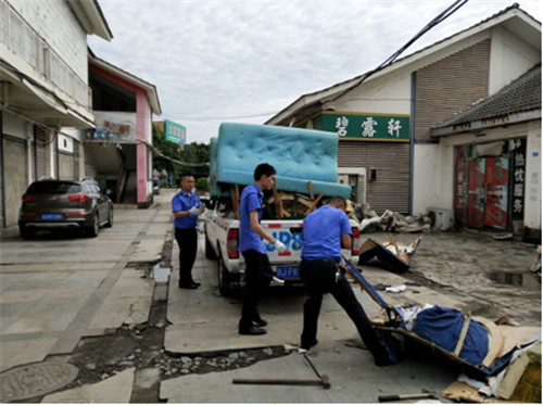 大英县执法局打好文明城市创建攻坚战