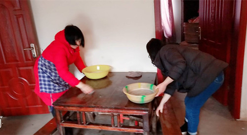 乐坝镇小学深入推进脱贫摘帽攻坚工作