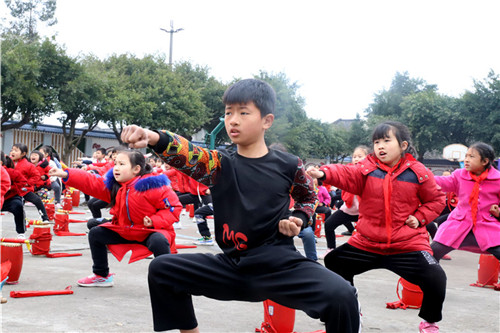 练拳.jpg