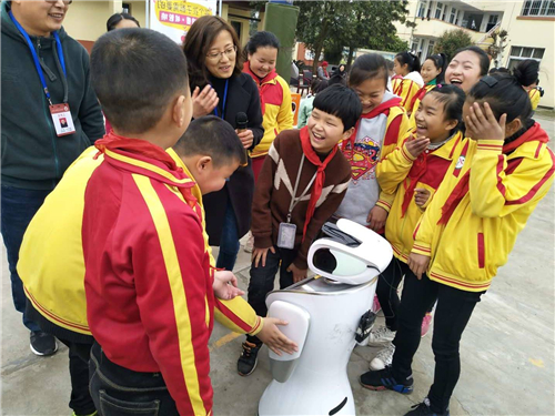 简阳市第二十四届“科技之春”科普活动月暨第四届小牛顿科普进校园活动启动