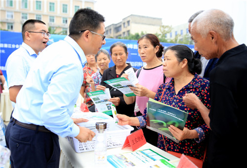 16.发放种子.jpg