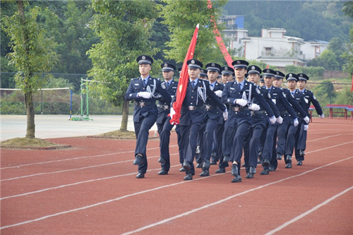 丹棱县举行升旗仪式献礼祖国70华诞