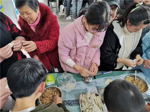 彭山三中开展庆祝元旦活动