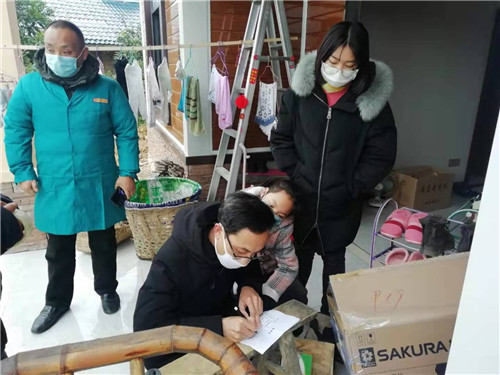 筑牢切断农村病源传播的坚固防线 