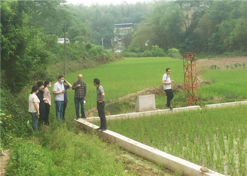 农业农村部沼气研究所调研华蓥市农村“厕所革命”工作