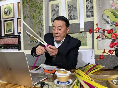 青神竹编传承者：“编织”跨越山海的国际友谊