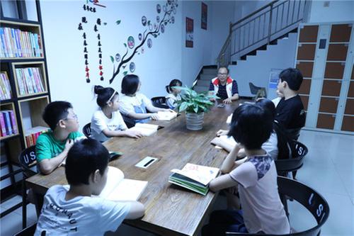 广安区：暑期关爱 守护成长