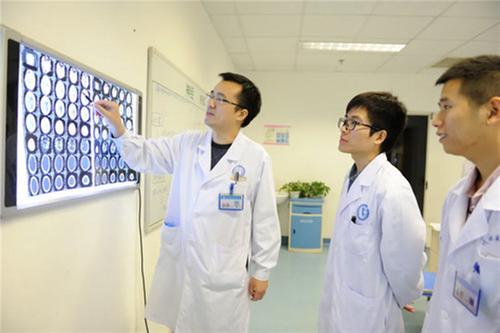 刀尖上的舞者