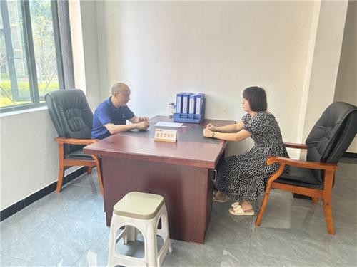 东坡区：党建+自治  安置小区“变”幸福家园