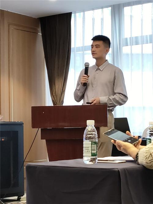 彭康：竞赛之路，学术之旅